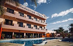 Hotel Iman